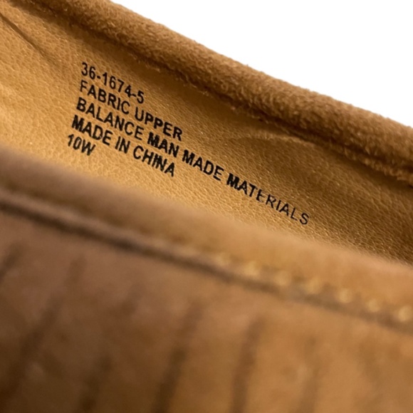 ComfortView Tan Fringe Trim Flats Size 10 W - Picture 2 of 7